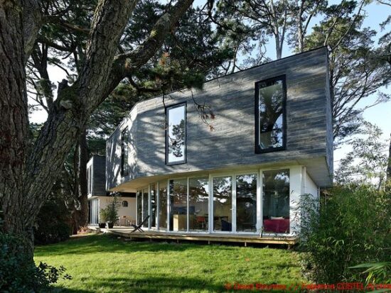 Trois maisons